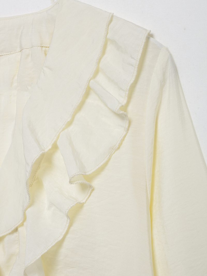 Spring Loose V-Neck Top with Laminated Detail - Image 4