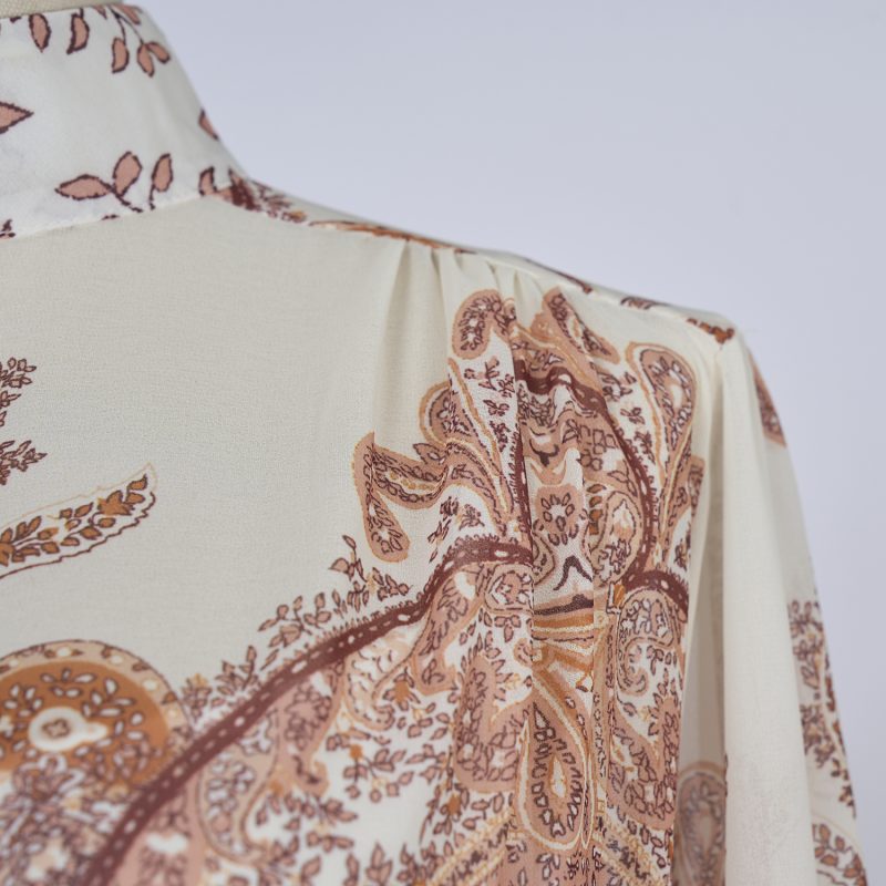 Elegant Printed V-Neck Belted Maxi Dress - Image 3