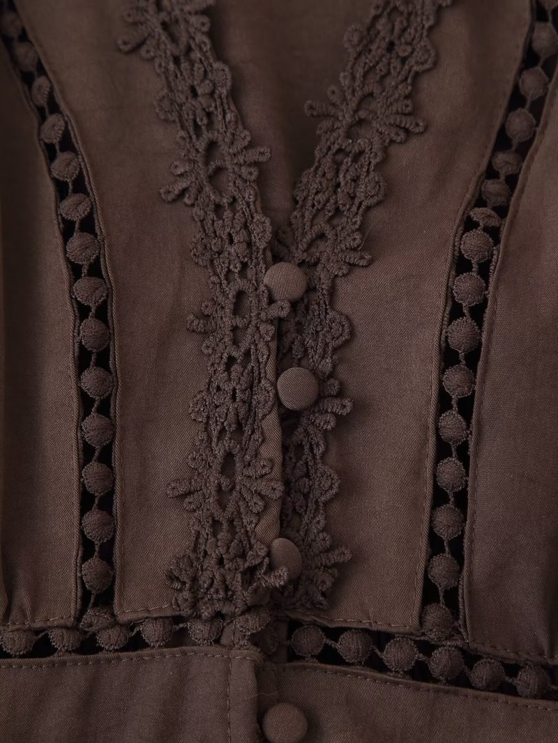 Elegant Two-Tone Lace Cutout Summer Maxi Dress - Image 3