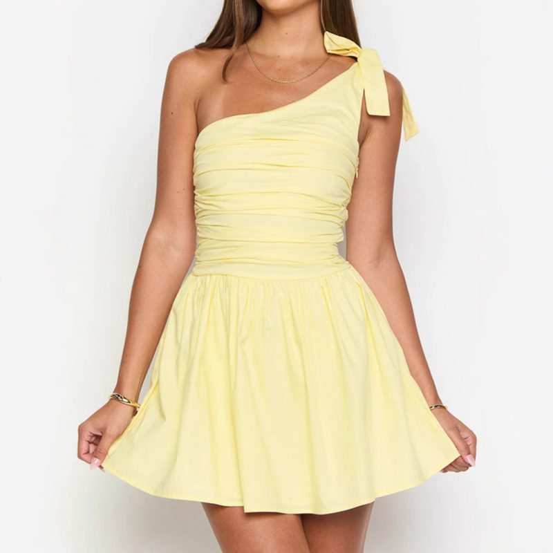Yellow Oblique Shoulder Bow Pleated Dress