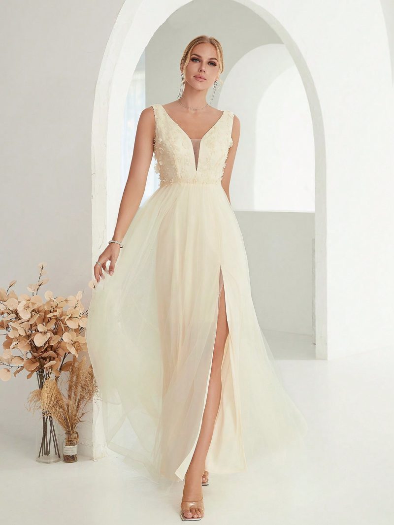 Elegant V-Neck Lace Evening Gown – Sleeveless Wedding Style - Image 2