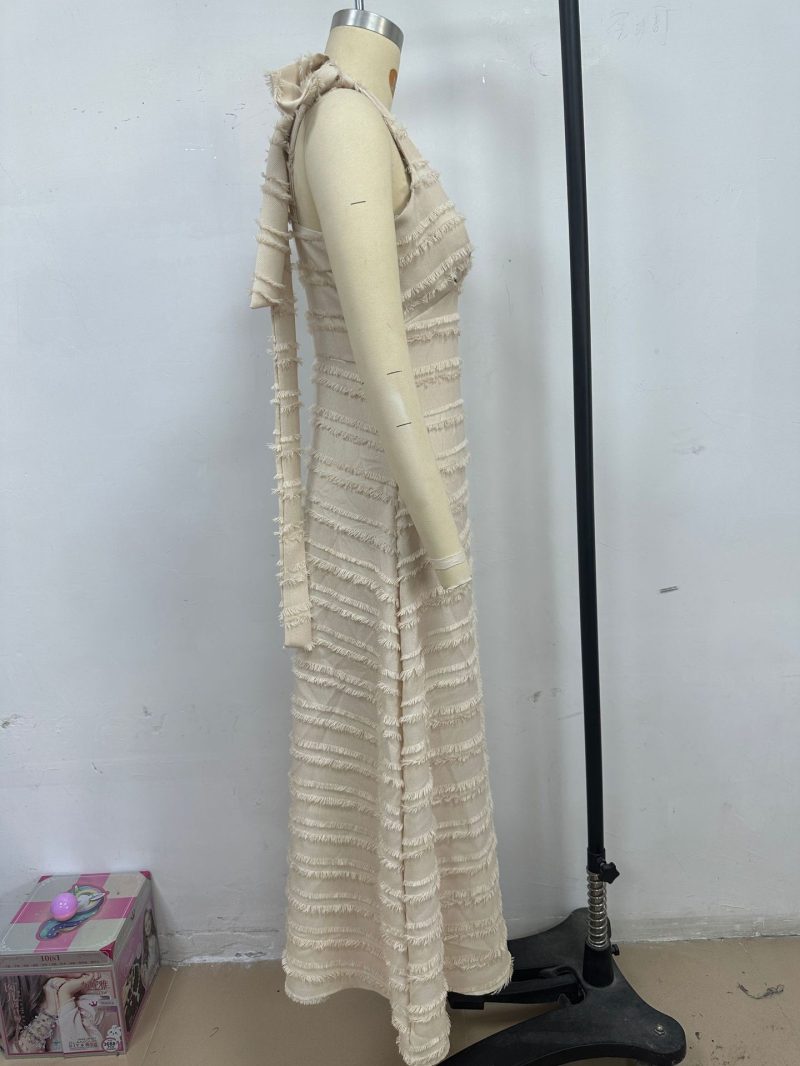 Elegant French V-Neck Textured Summer Dress - Image 4