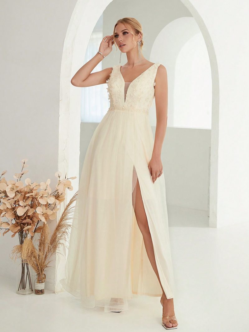 Elegant V-Neck Lace Evening Gown – Sleeveless Wedding Style - Image 3