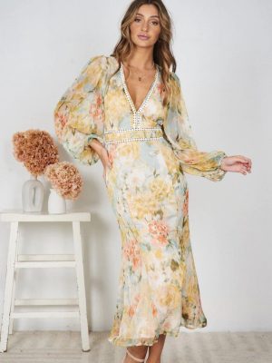 Elegant Printed Long Dress with Dovetail Hem