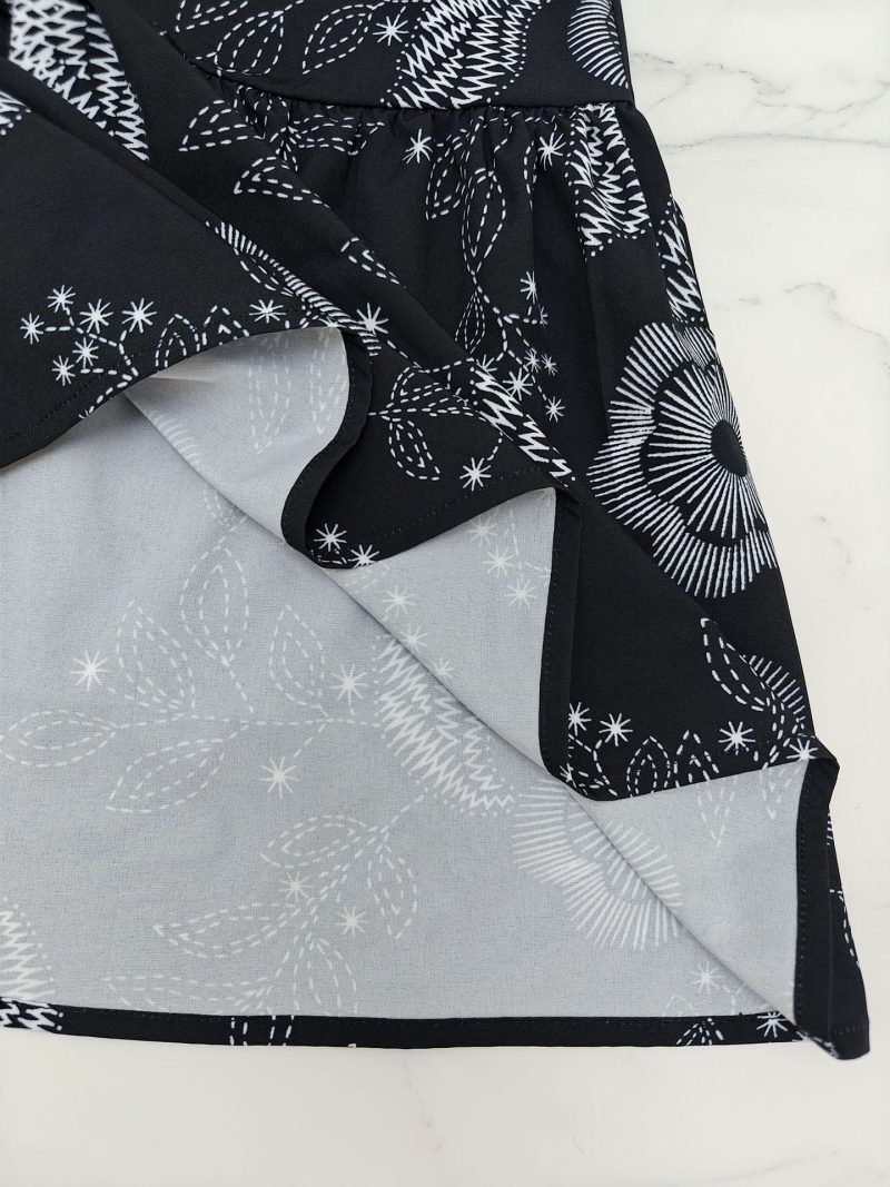 Elegant Off-Shoulder Printed Halter Vacation Dress - Image 4