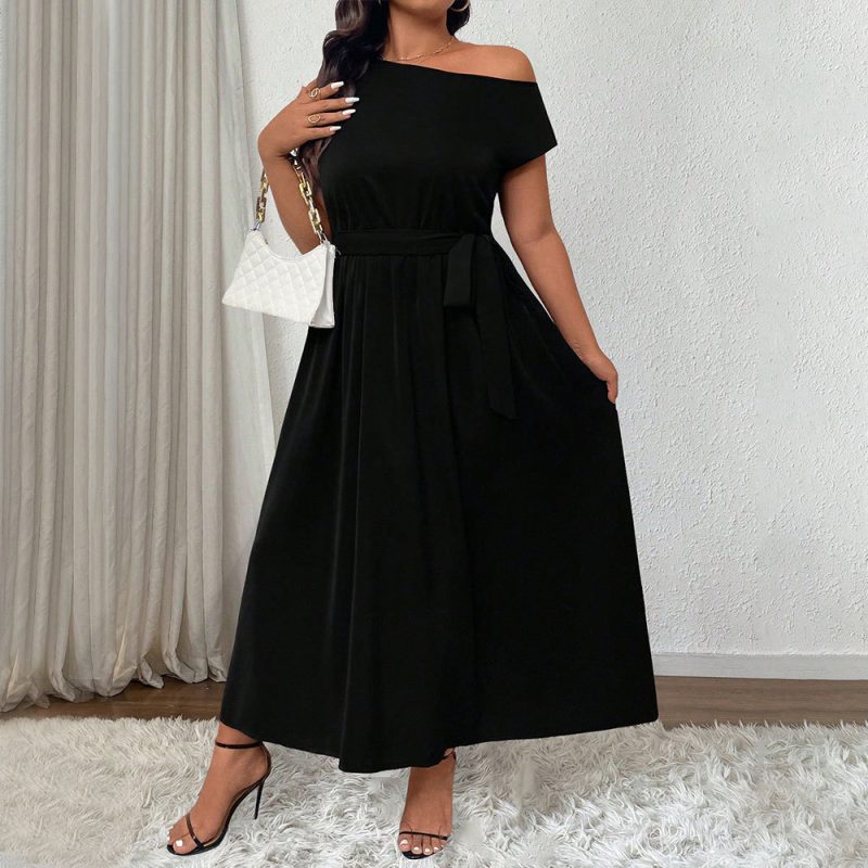 Plus Size Elegant Off-Shoulder Maxi Dress - Image 4