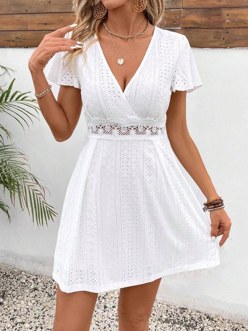 Summer Lace Cutout Dress with Butterfly Sleeves - Image 3