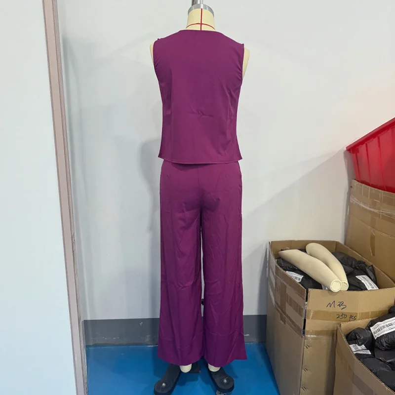 2025 Women's Sleeveless Belted Pants Set - Image 5