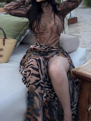 Vintage 2-Piece Leopard Outfit