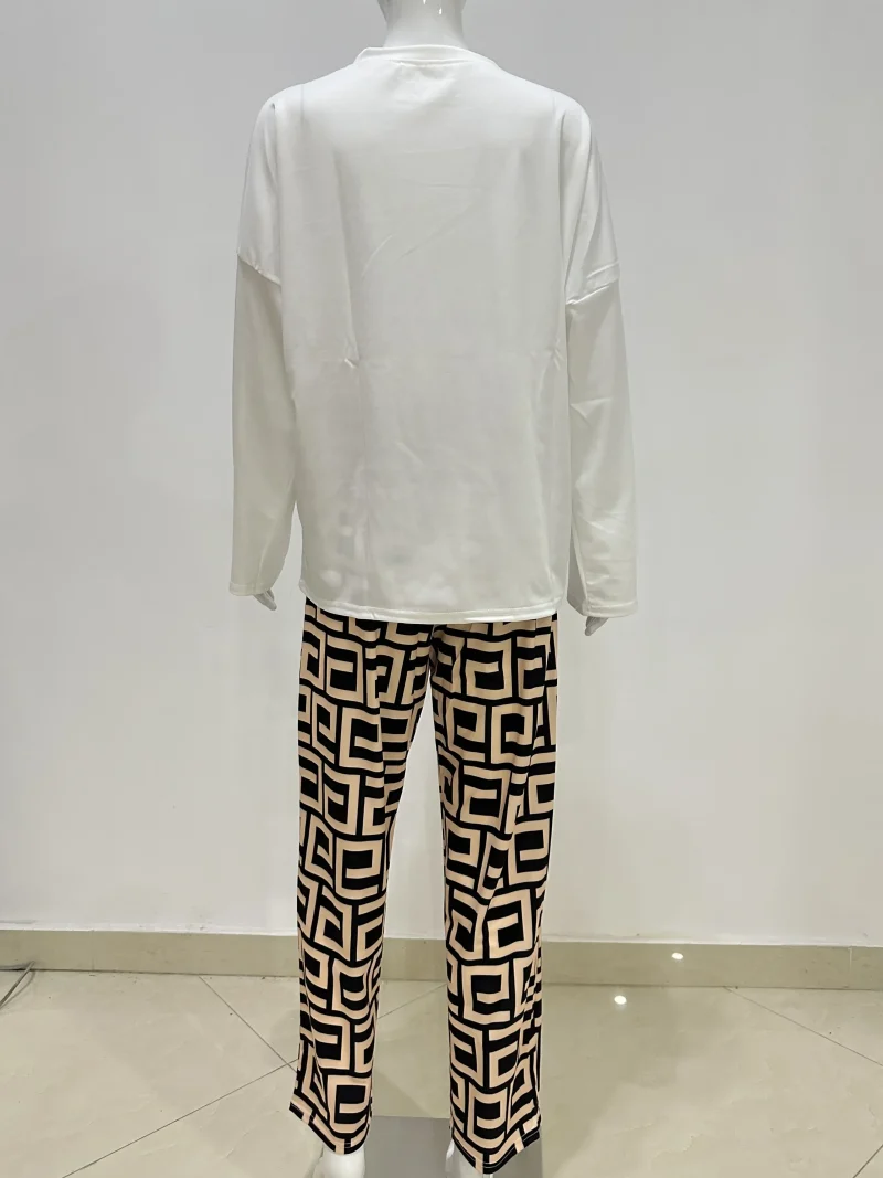 Loose T-Shirt & Pants Tracksuit Set - Image 6