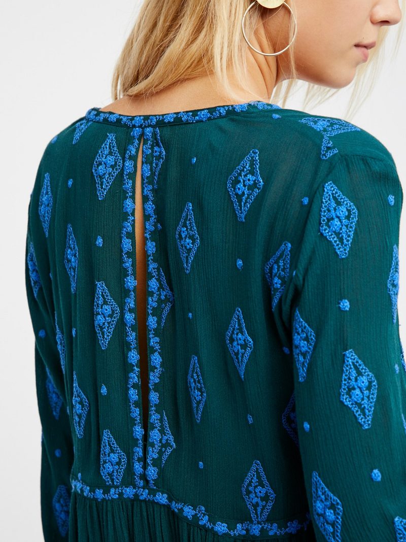 Fairy-Inspired Bohemian Dress with Elegant Embroidery - Image 2