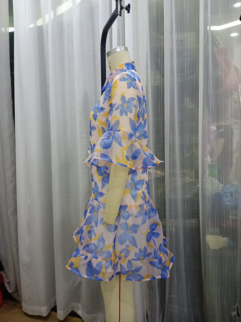 Spring Short Sleeve Dress with Large Florals - Image 3