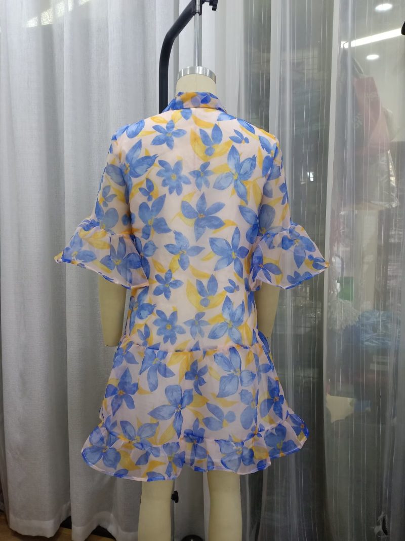 Spring Short Sleeve Dress with Large Florals - Image 4