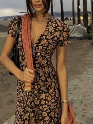 Short Sleeve Spring Dress with Golden Touch