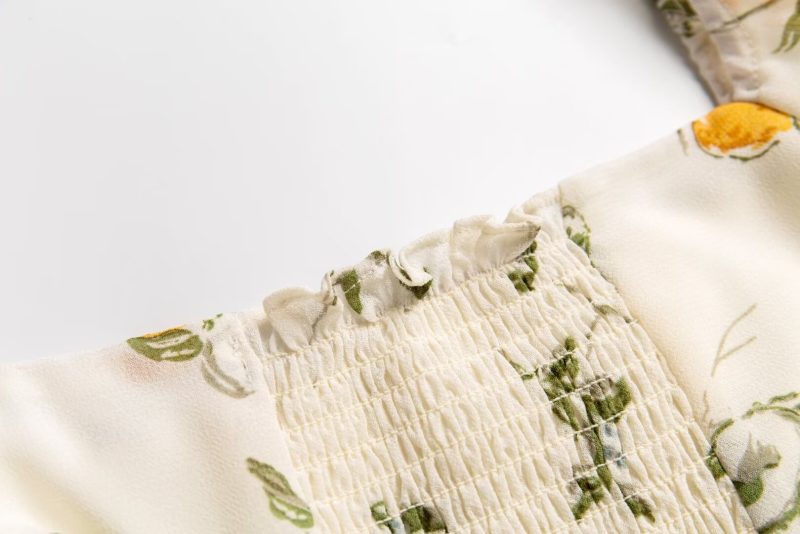 Vintage Bubble Sleeve Dress with Snug Waist - Image 3