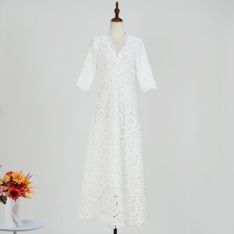 Vintage White Lace V-Neck Slim Maxi Dress