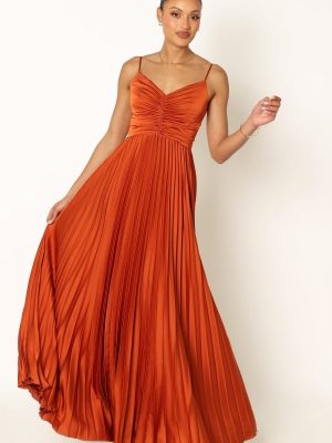 Graceful Summer Dress with Pleats and Straps