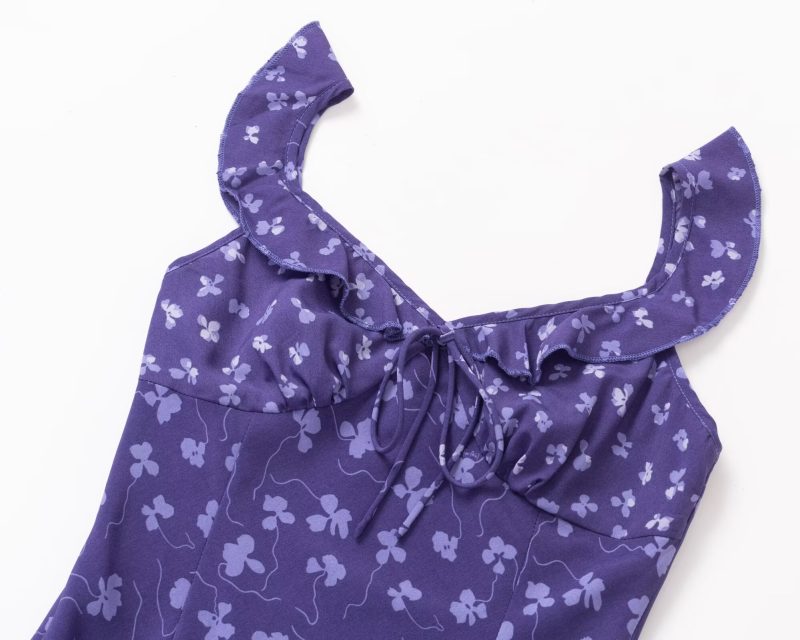 Vintage Ruffled V-Neck Slim Holiday Dress - Image 3