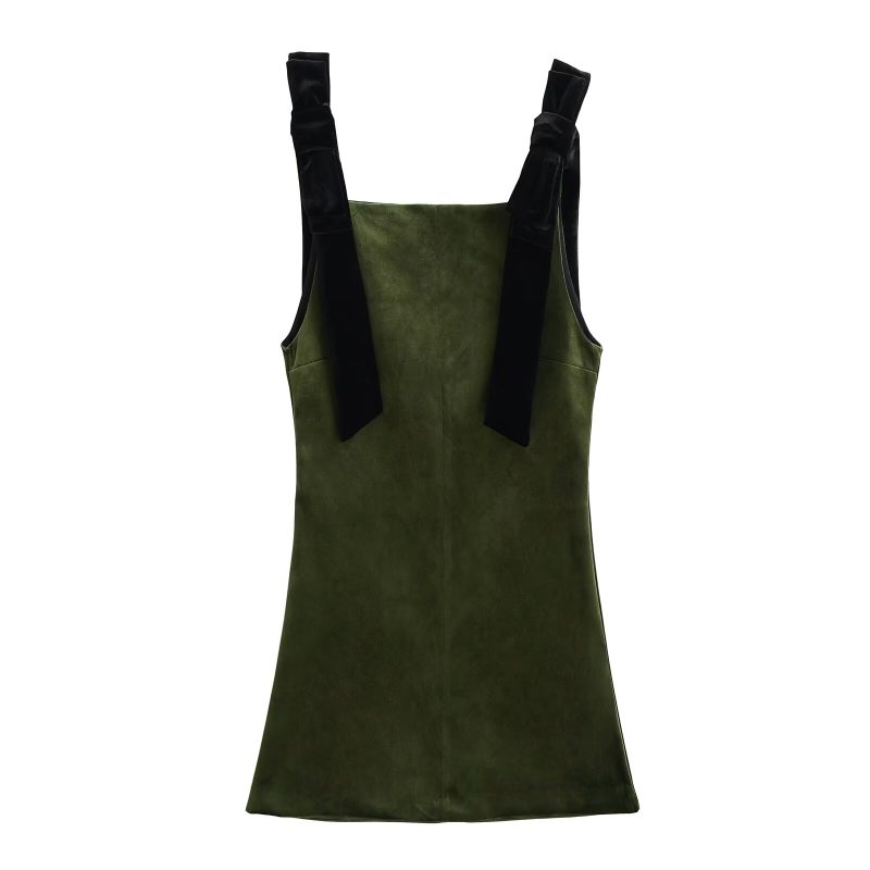 Velvet Collar Dress with Bowknot Decoration Women
