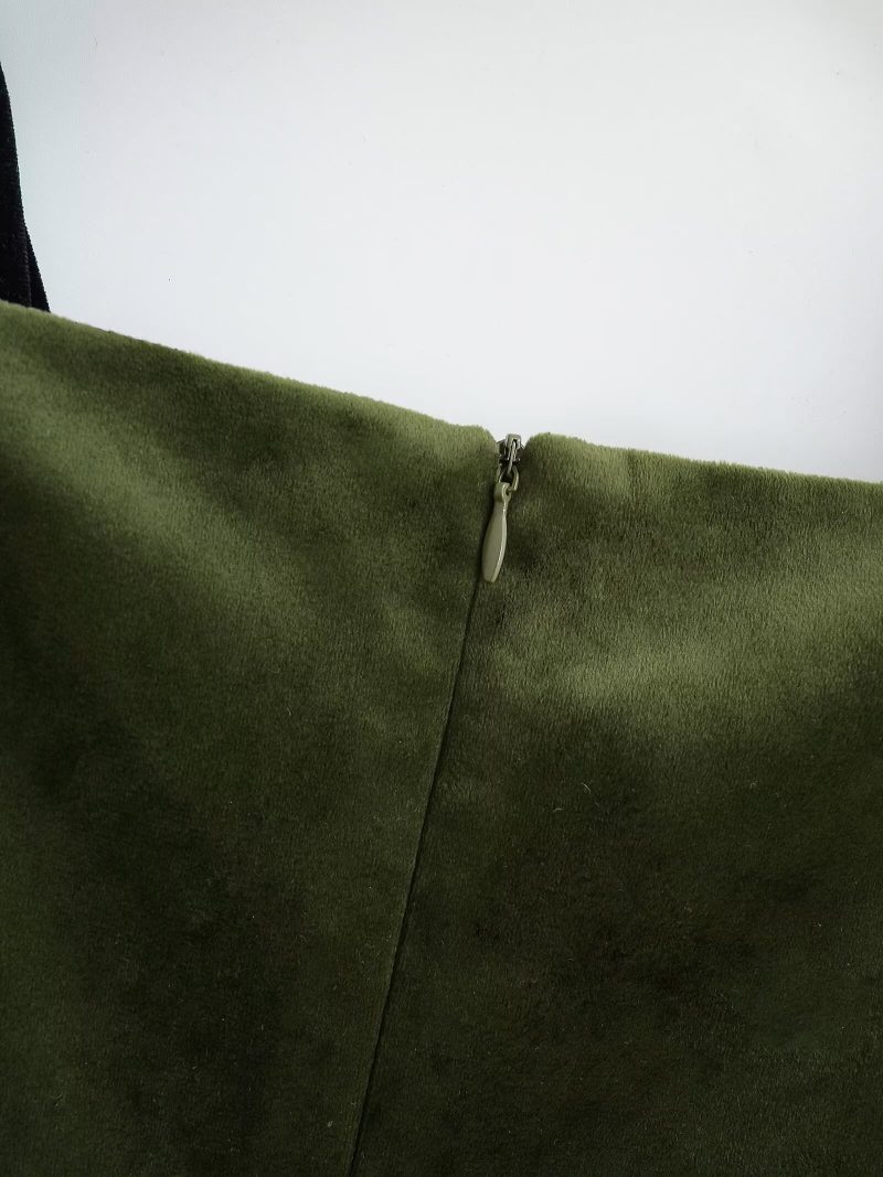 Velvet Collar Dress with Bowknot Decoration Women - Image 4