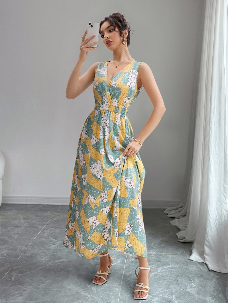 Geometric Print V-Neck Flared Slim Dress - Image 2