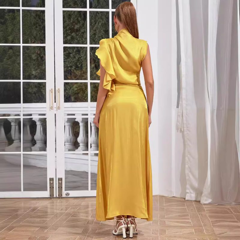 Lace Patchwork Halter Slim Fit Cocktail Dress - Image 2