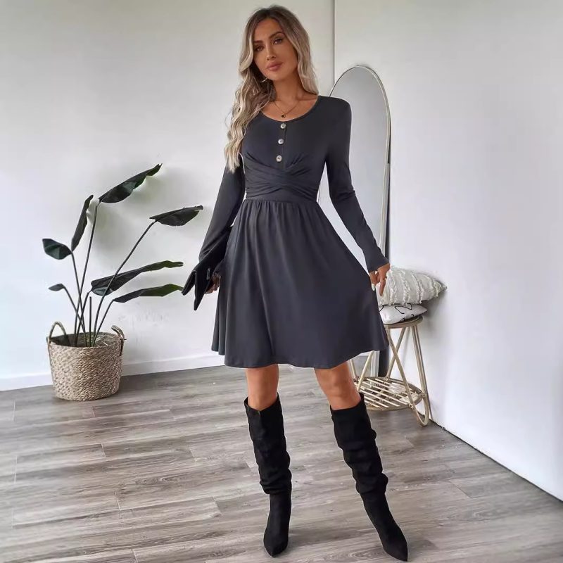Sleek Mid-Length Dress for Office Seasons