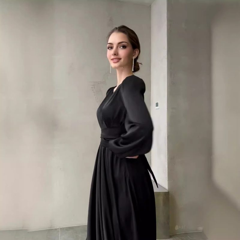 Pleated Lace-Up Dress with French Charm - Image 4
