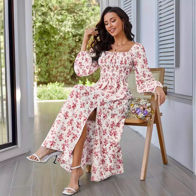 Long Sleeve Floral Dress with Romantic Vibe - Image 3