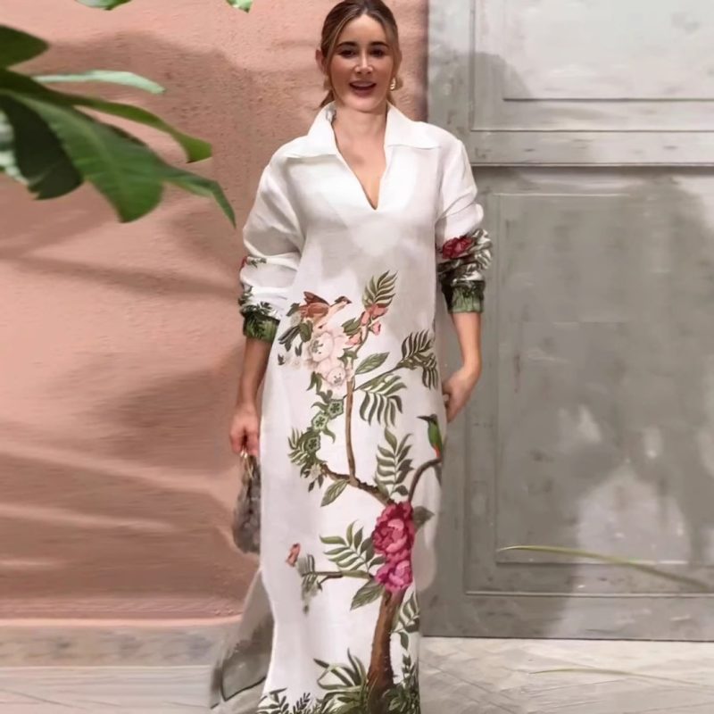 Elegant Autumn Printed Dress with Tailored Fit