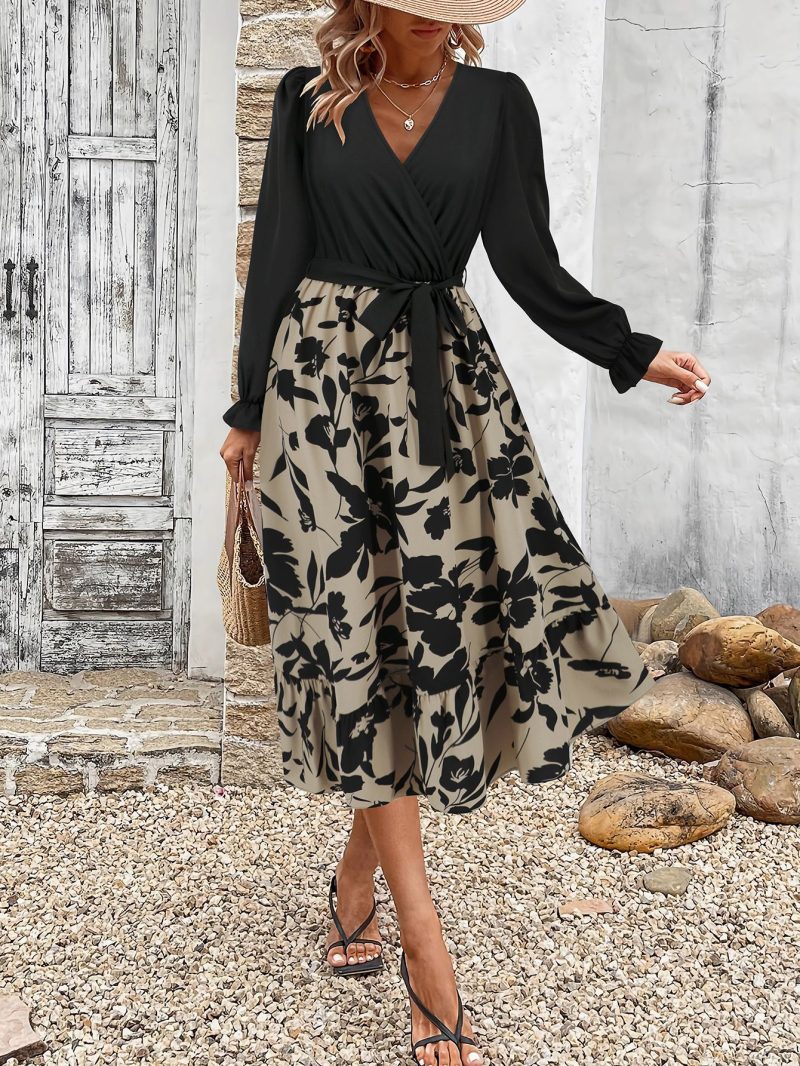 French V-Neck Printed A-Line Midi Dress - Image 3