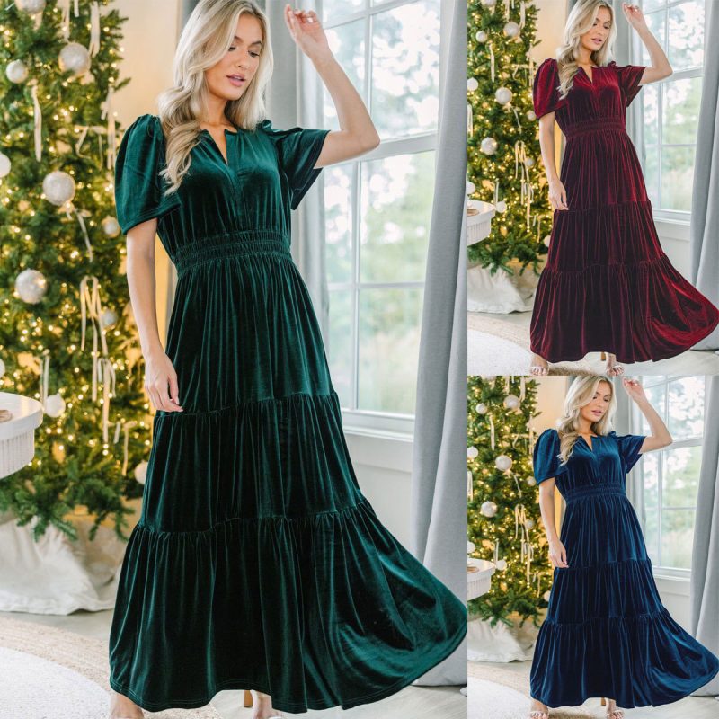 Velvet Christmas Pocket Dress with Flared Hem - Image 4