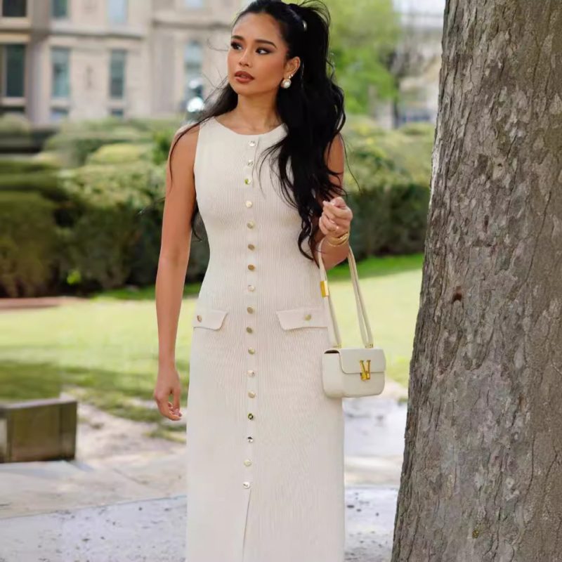 Sleeveless High Waist Single Breasted Maxi Dress - Image 2