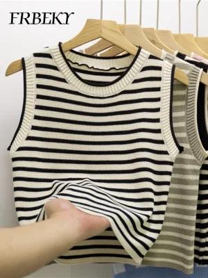 Women’s Striped Knit Crop Vest