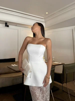 Women’s White Lace Strapless Dress