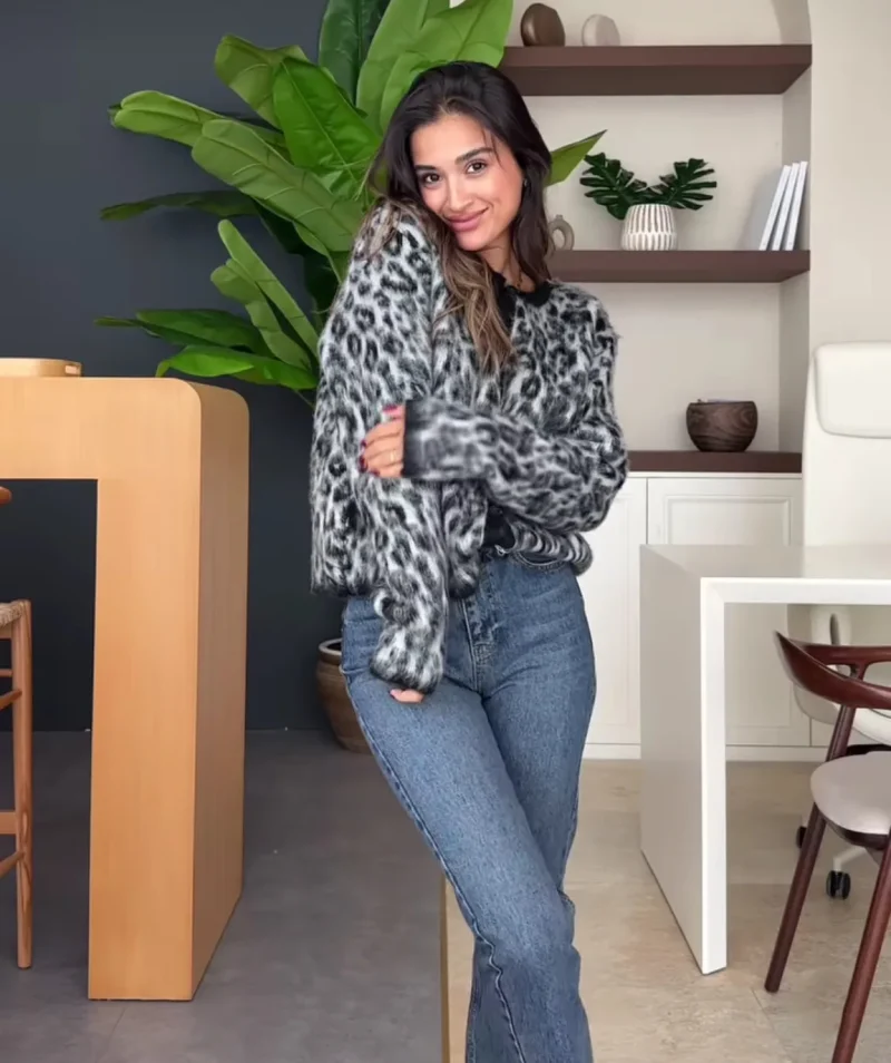 Women's Loose Fit Leopard Sweater - Image 5
