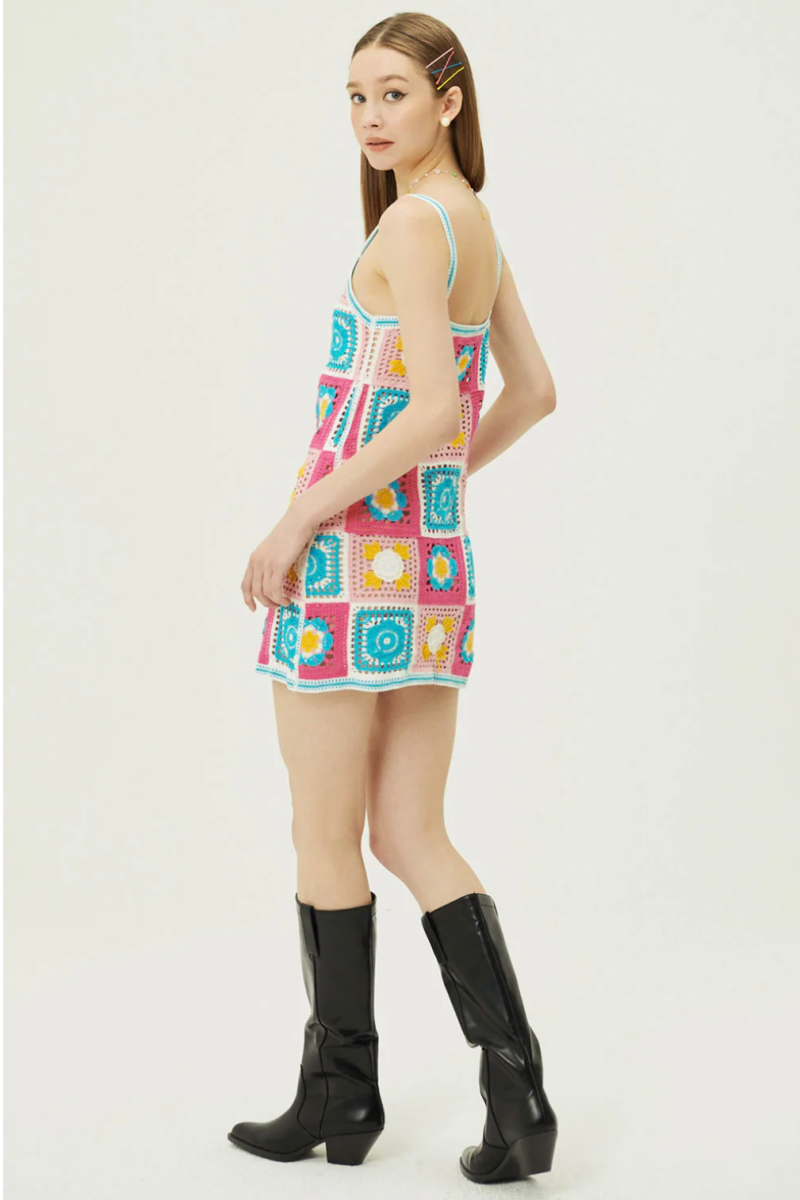 Vintage-Inspired Crochet Dress with Straps for Fall - Image 2