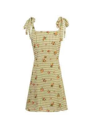 Pastoral Gingham Dress for Spring Getaways