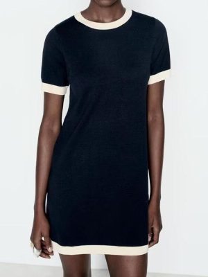 Contrast Trim Classic Knit Round Neck Dress