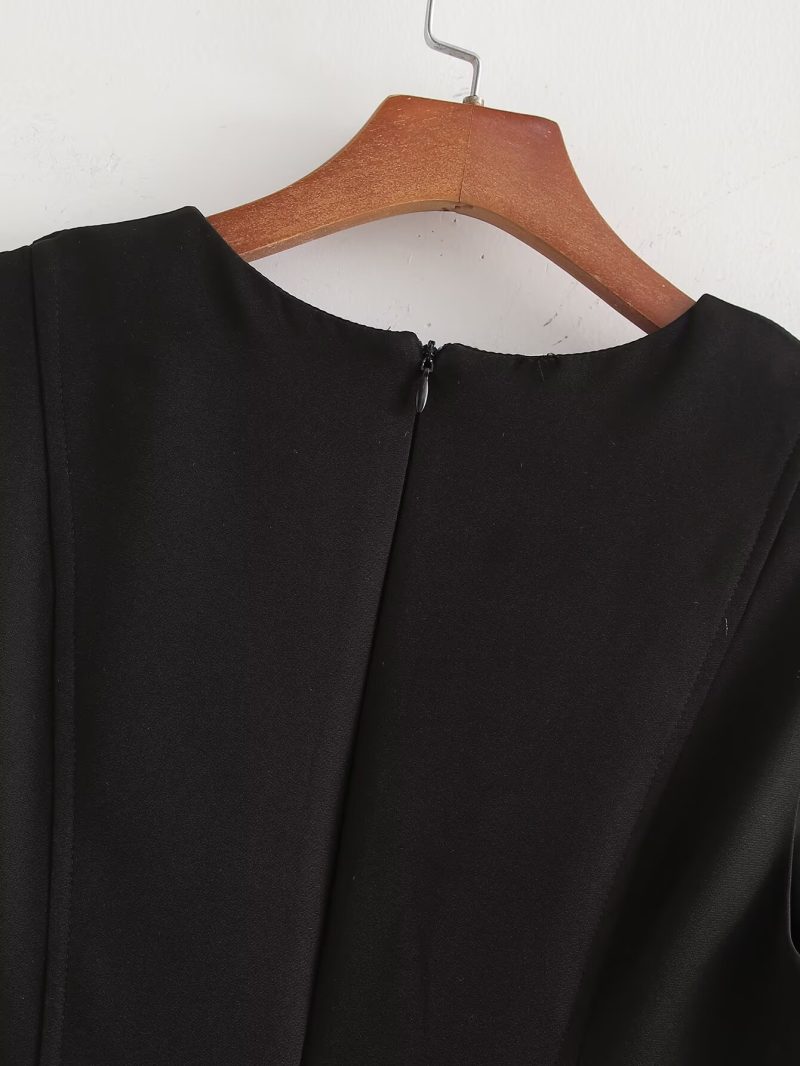 Elegant Black Pleated Sleeveless Waist Tight Midi Dress - Image 4