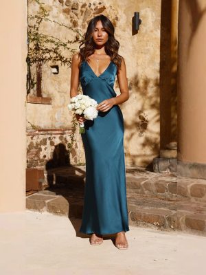Stylish Mid Length Backless Solid Color Slim Dress
