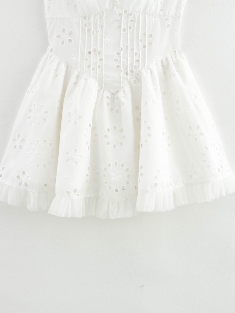 Cutout Embroidery Lace Stitching Halter Lace-Up Dress - Image 4