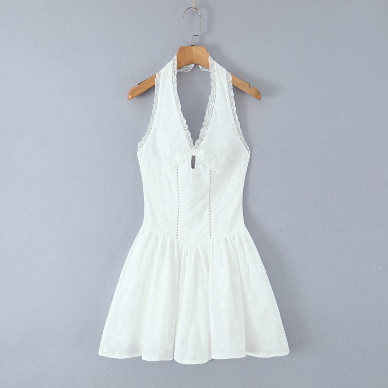 Lace Embroidered Halter Dress for Spring Holidays