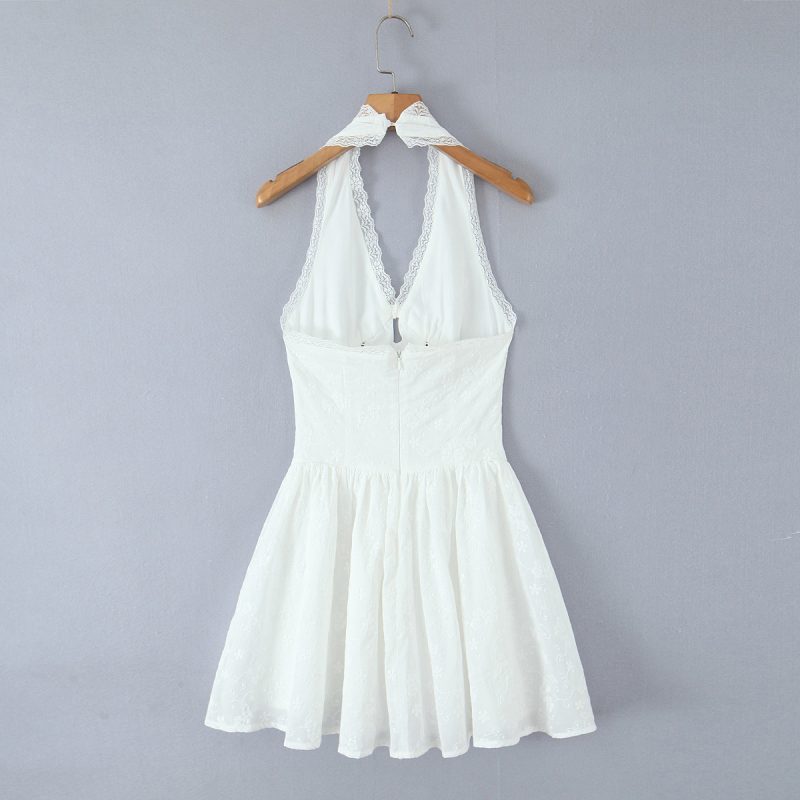Lace Embroidered Halter Dress for Spring Holidays - Image 2