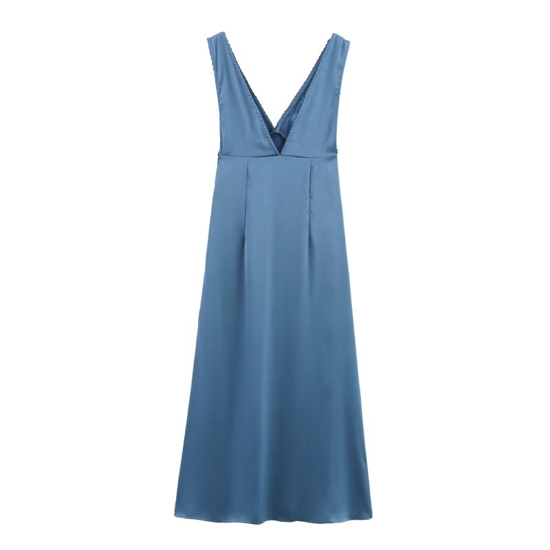 Women’s Midi Dress with Subtle Embroidery Detail - Image 2
