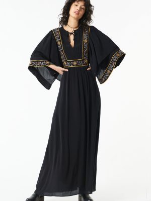 Black Vintage Embroidered Dress for Spring Vacation