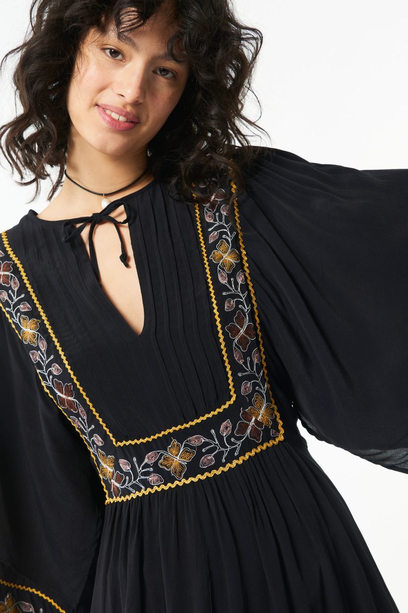 Black Vintage Embroidered Dress for Spring Vacation - Image 2