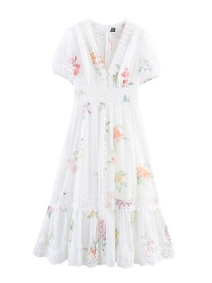 Simple Summer Swing Dress with Heavy Lace Stitching