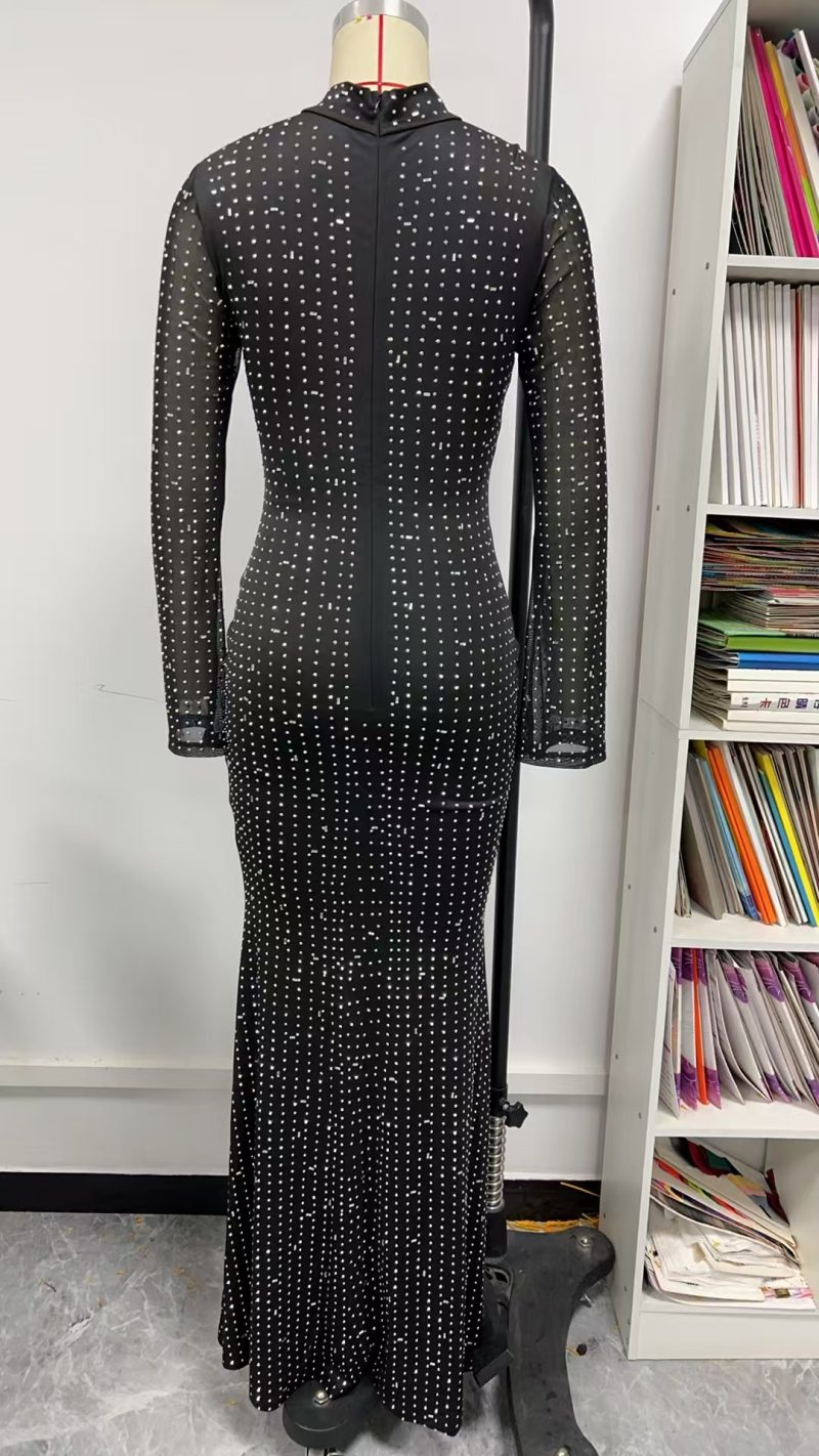 High-End Evening Gown with Rhinestone Details - Image 4