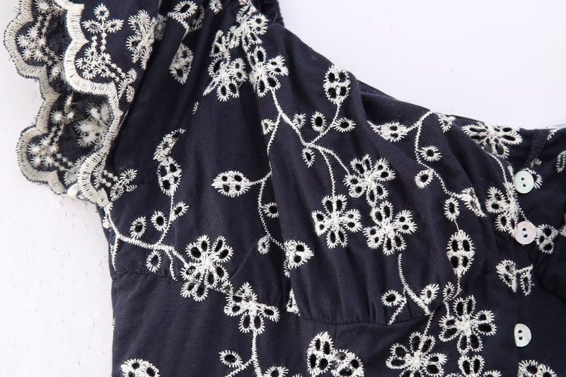 Elegant Women’s Floral Embroidered Slim Midi Dress - Image 4